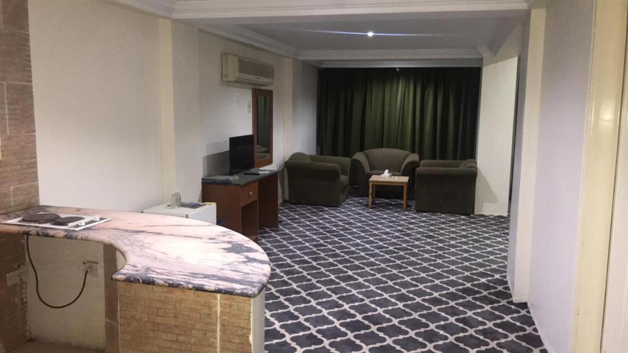 Al Aziziyah Hotel And Suites Khamis Mushait Εξωτερικό φωτογραφία